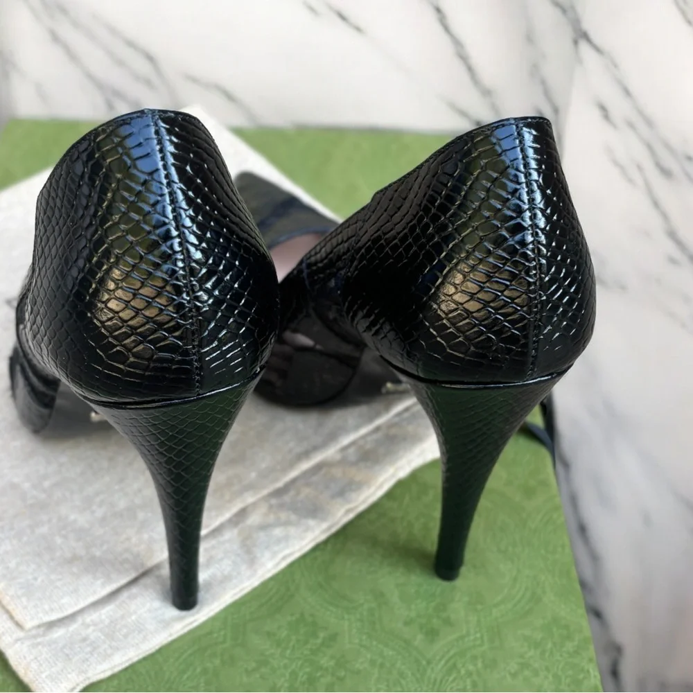 Black Gucci Python Embossed Pumps